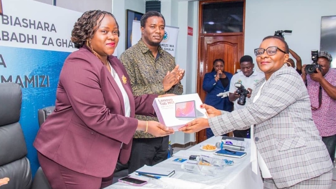 WAZIRI WA VIWANDA NA BIASHARA AZINDUA BODI YA WAKURUGENZI YA BODI YA USIMAMIZI WA STAKABADHI ZA GHALA (WRRB)