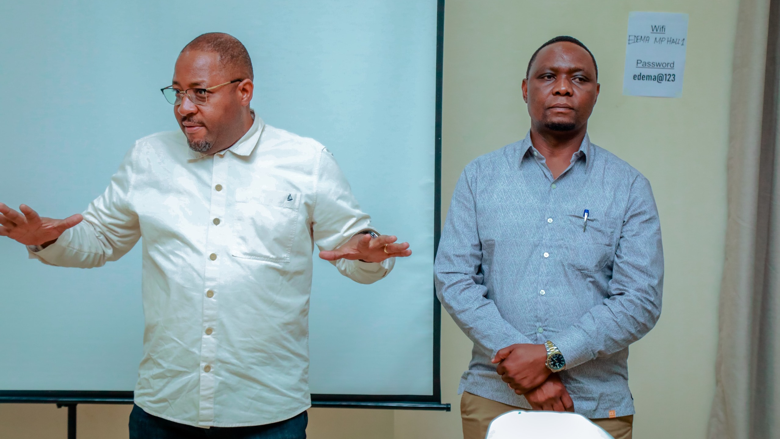 Mkurugenzi Mkuu WRRB Awahimiza Washiriki wa Mafunzo ya Ghala Kuongeza Ujuzi na Ufanisi wa Sekta